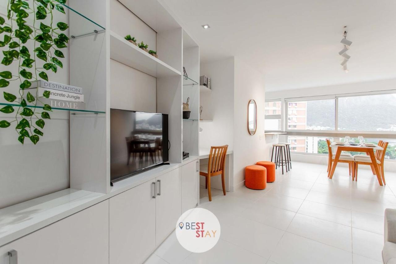 Apartamento No Coracao Do Leblon, Com Limpeza Diaria Incluida *