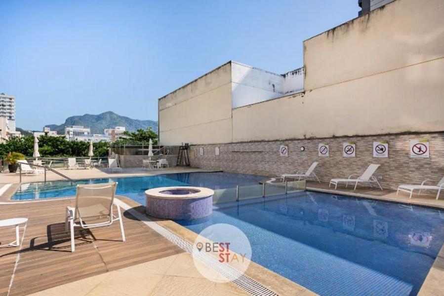 Apartamento No Coracao Do Leblon, Com Limpeza Diaria Incluida