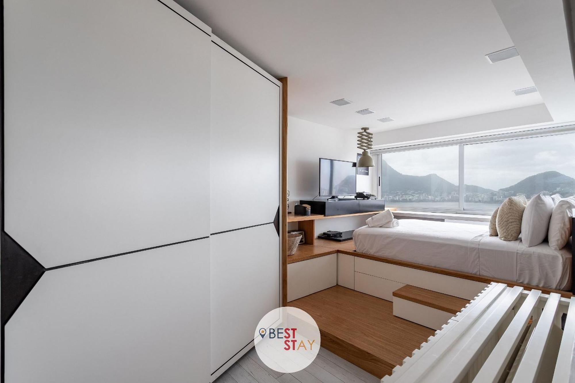 Apartamento No Coracao Do Leblon, Com Limpeza Diaria Incluida