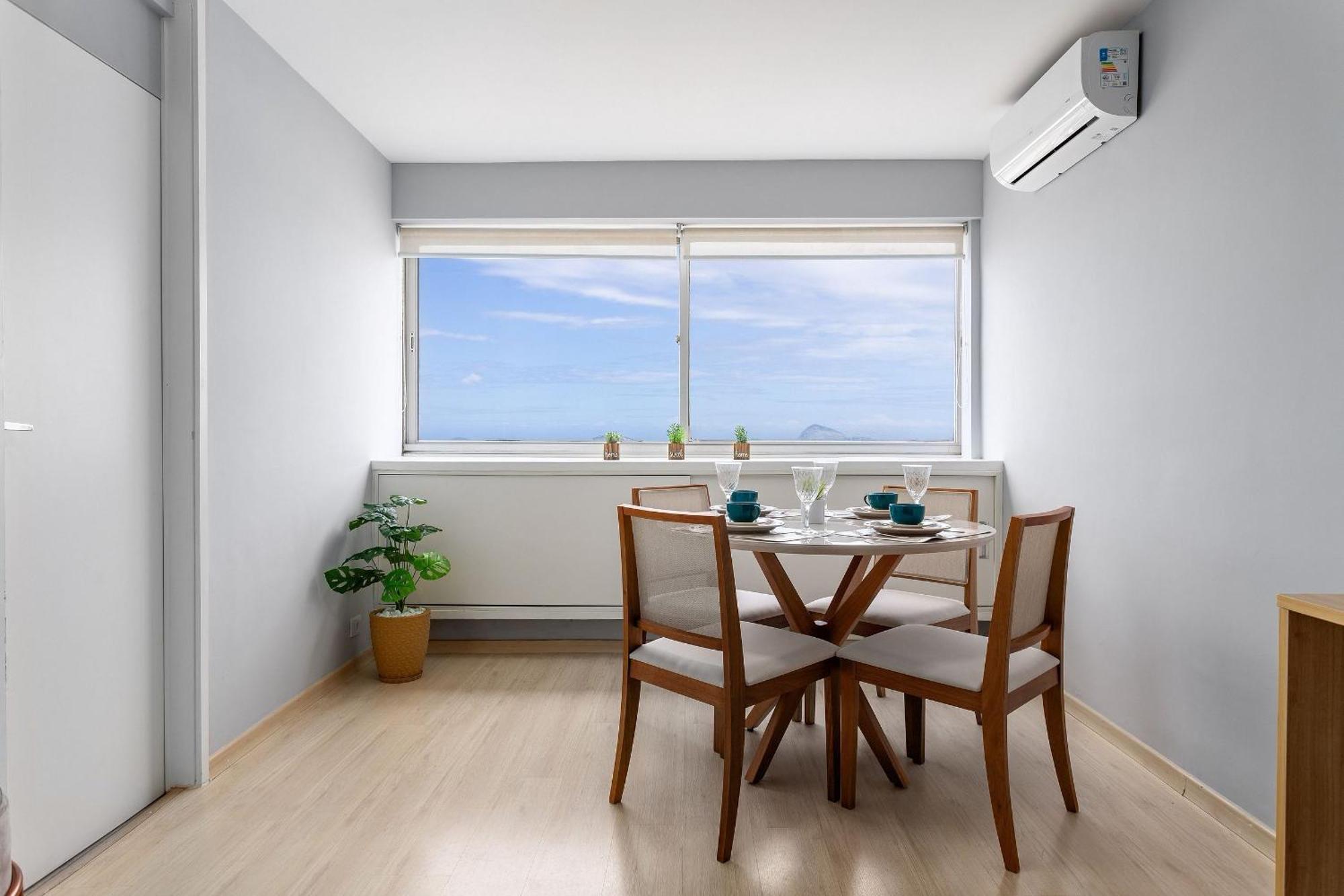 Apartamento No Coracao Do Leblon, Com Limpeza Diaria Incluida