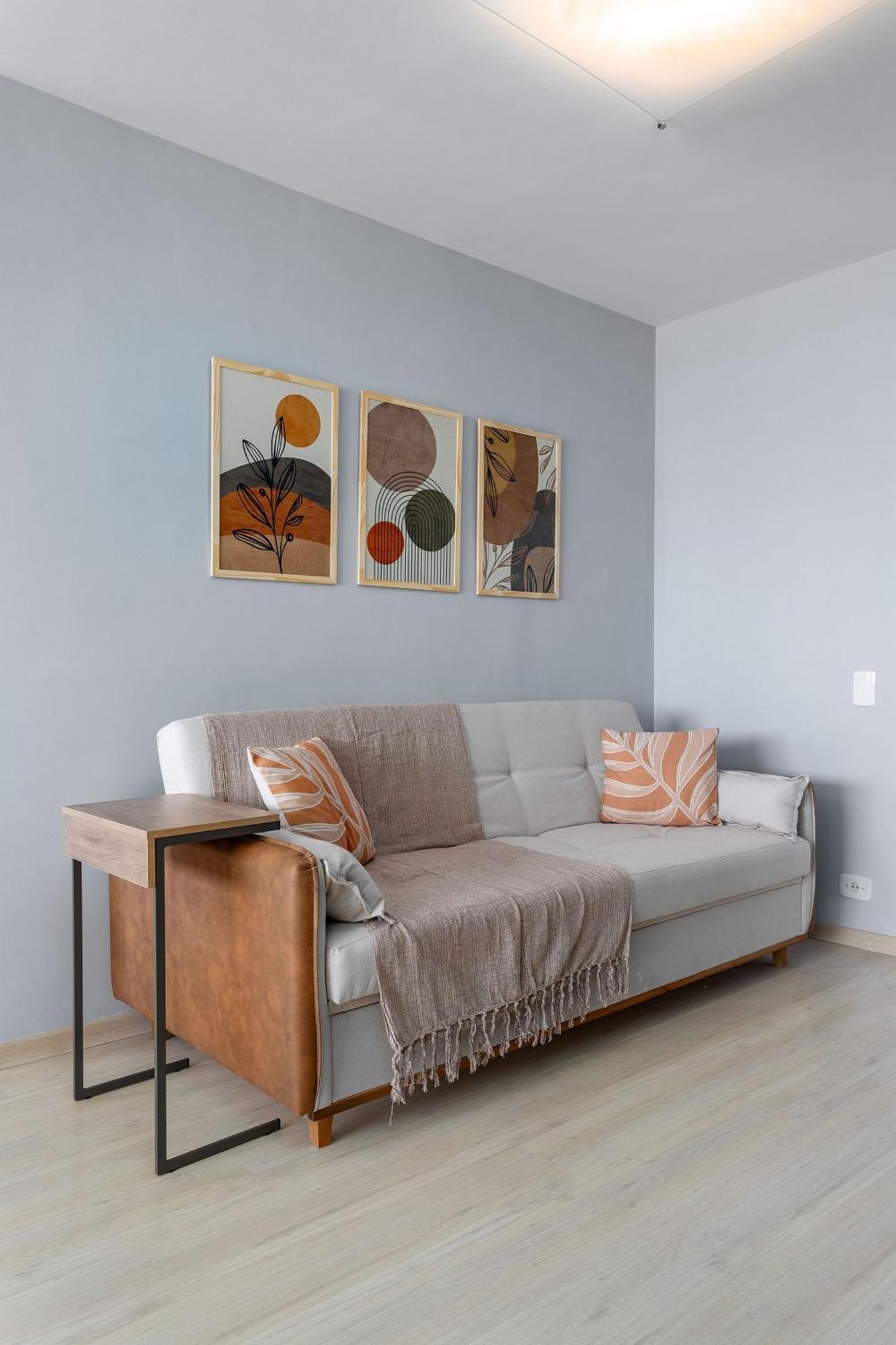 Apartamento No Coracao Do Leblon, Com Limpeza Diaria Incluida *